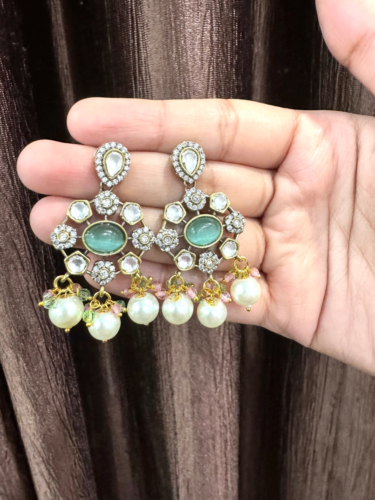 Mint Bahar Choker