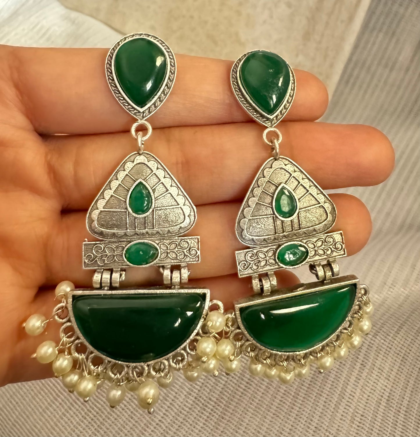Emerald Tanvi Earrings