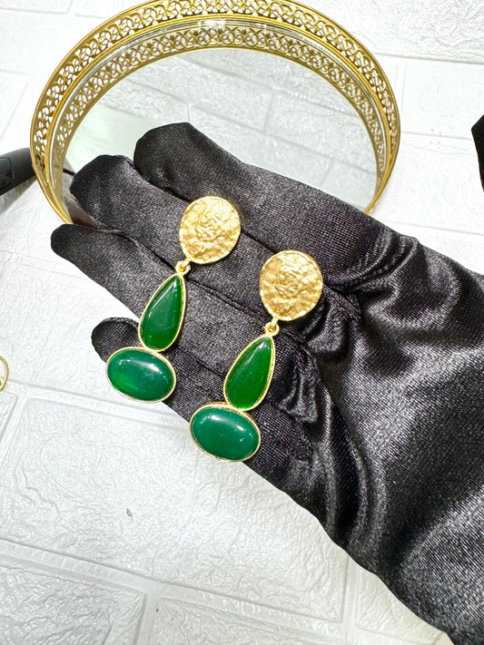 Emerald Hammered Disc Drop Earrings