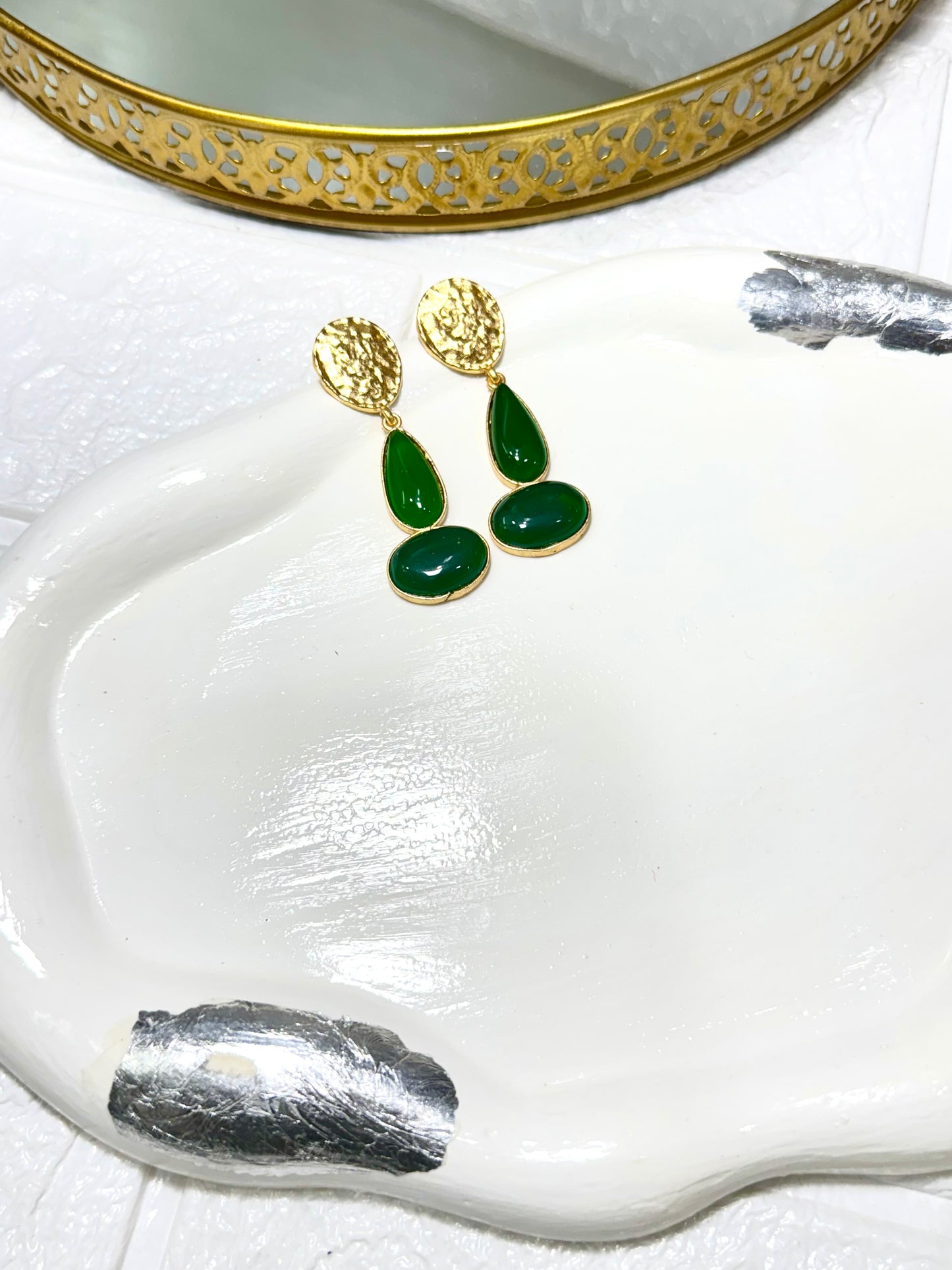 Emerald Hammered Disc Drop Earrings