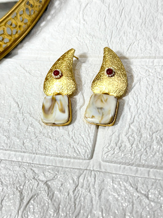 Magenta Kiyana Earrings