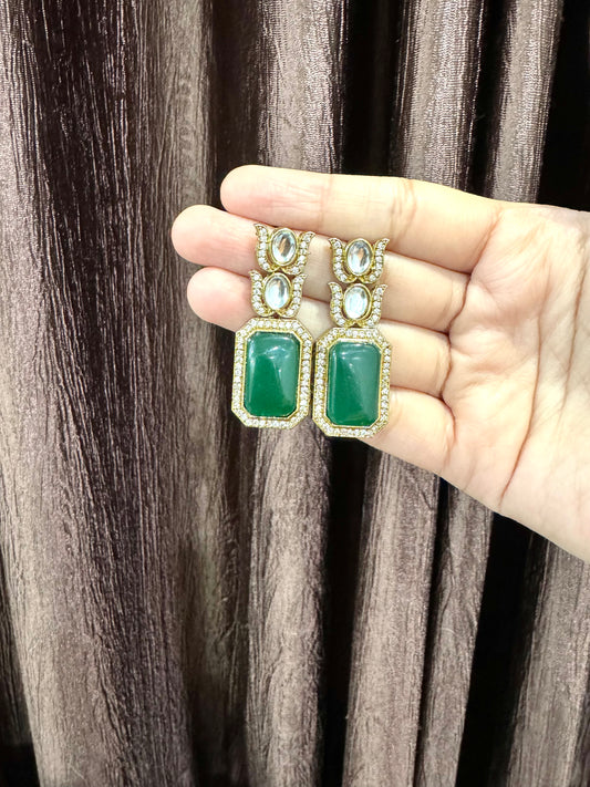 Emerald Saba Necklace