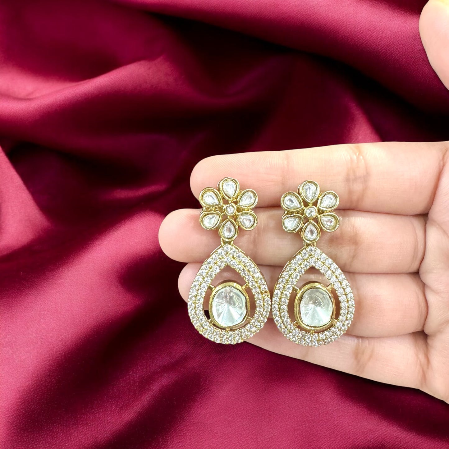 Emerald Shahi Necklace