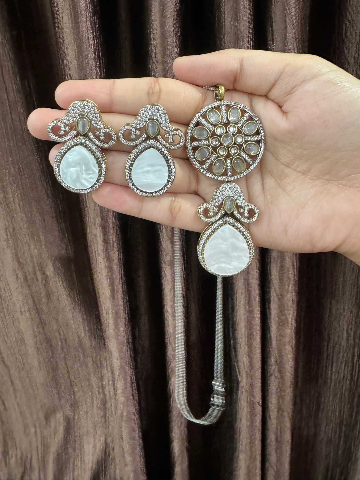 Grey Mahsa Necklace