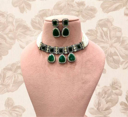 Dual Tone Emerald Roya Choker
