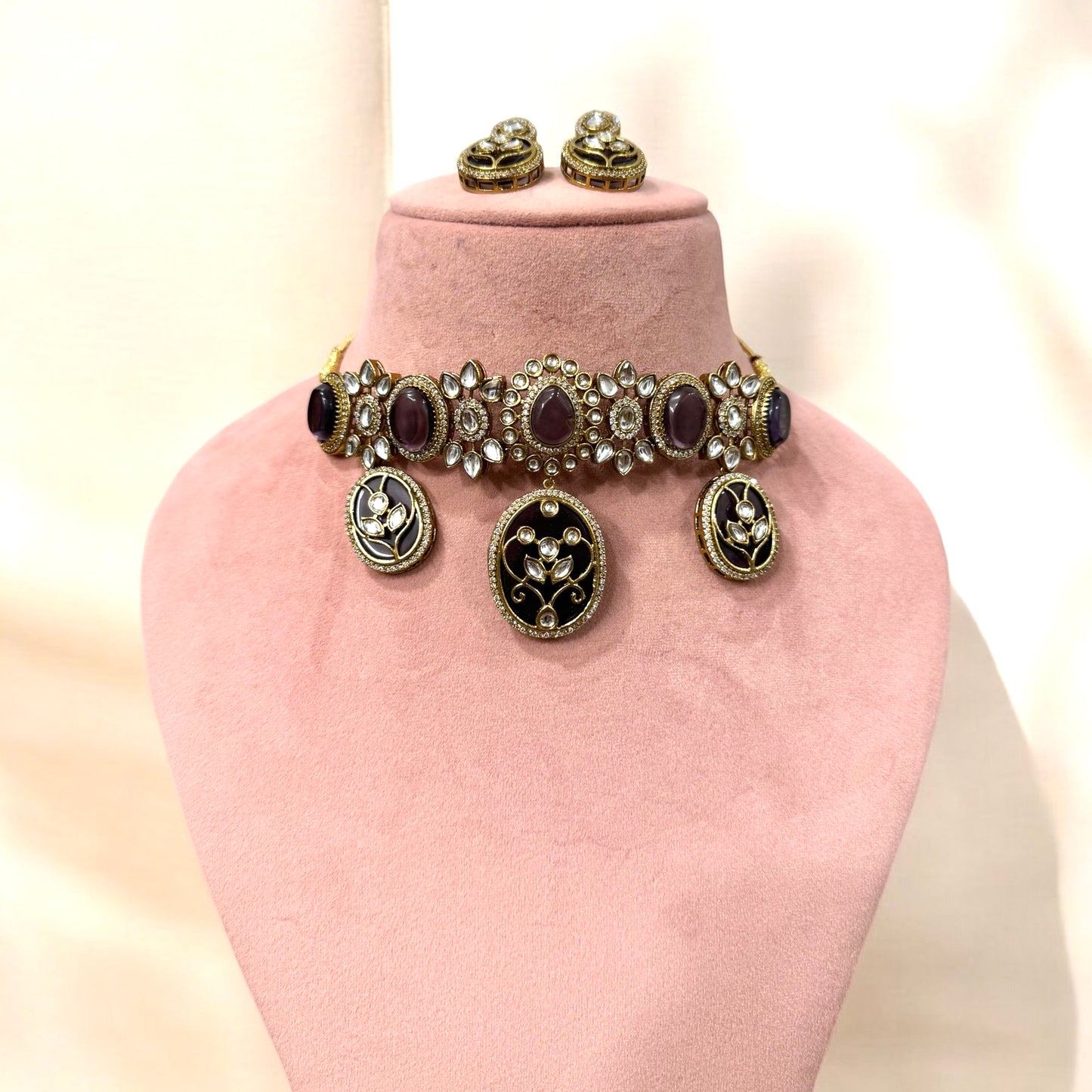 Purple Mehrunisa  Choker