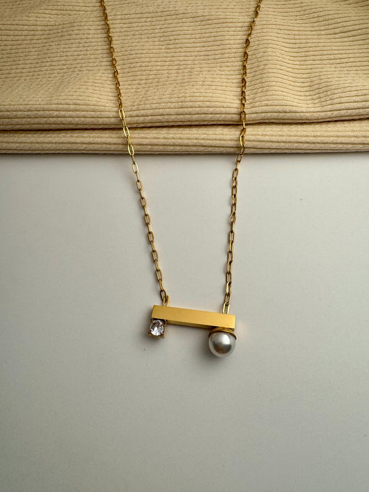 Pearl Balance Necklace