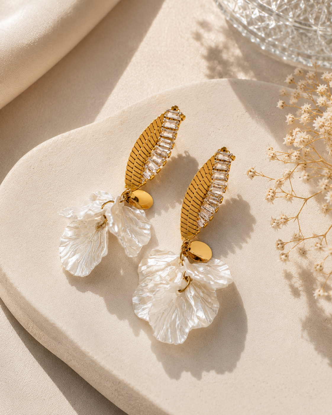 Anti Tarnish Pearl Petals Earrings