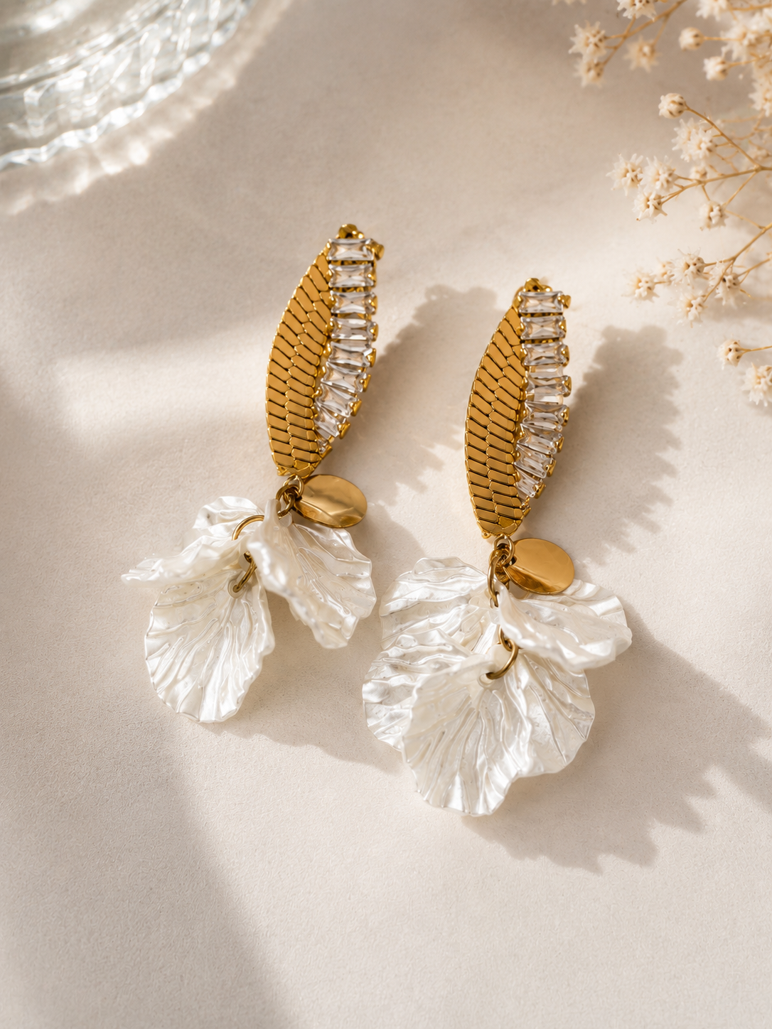 Anti Tarnish Pearl Petals Earrings