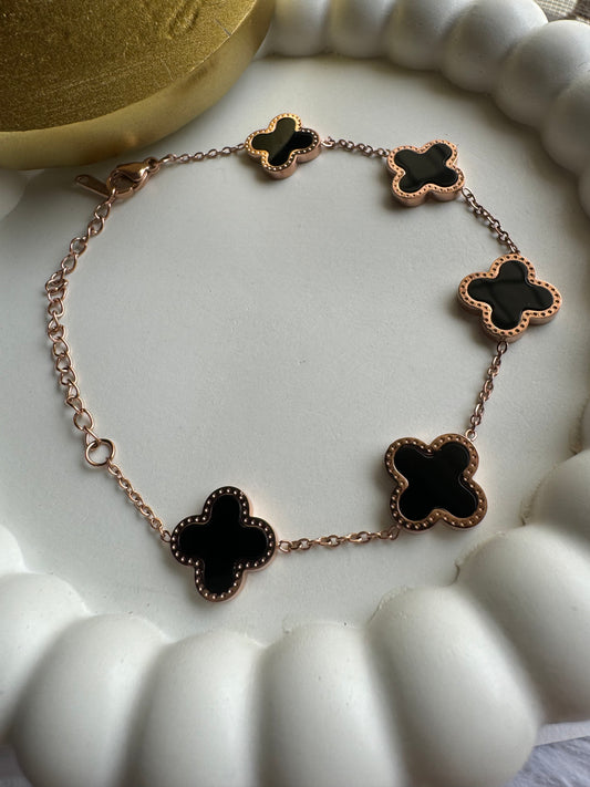 Anti Tarnish Clover Loose Bracelet