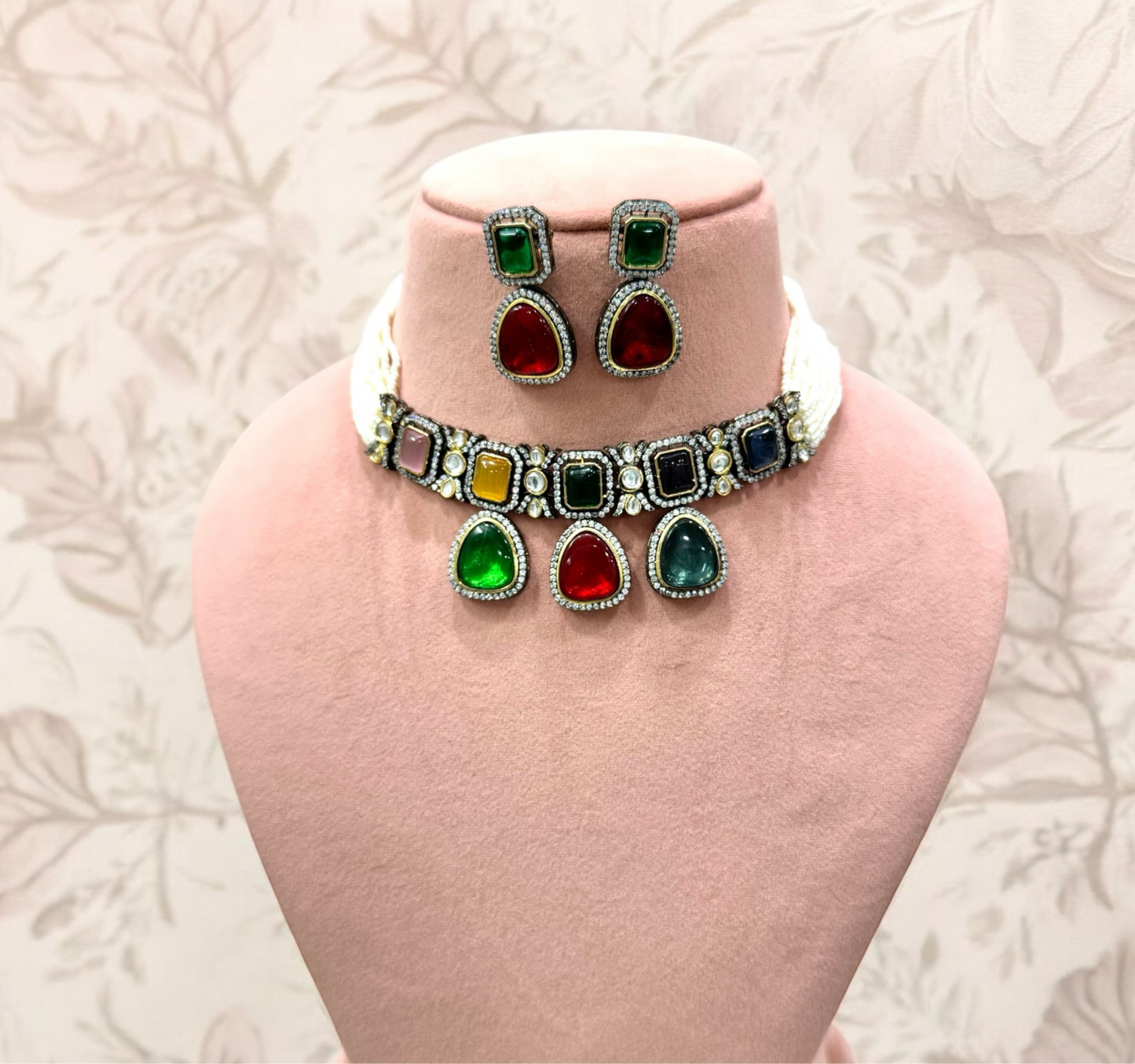 Dual Tone Multicolour Roya Choker