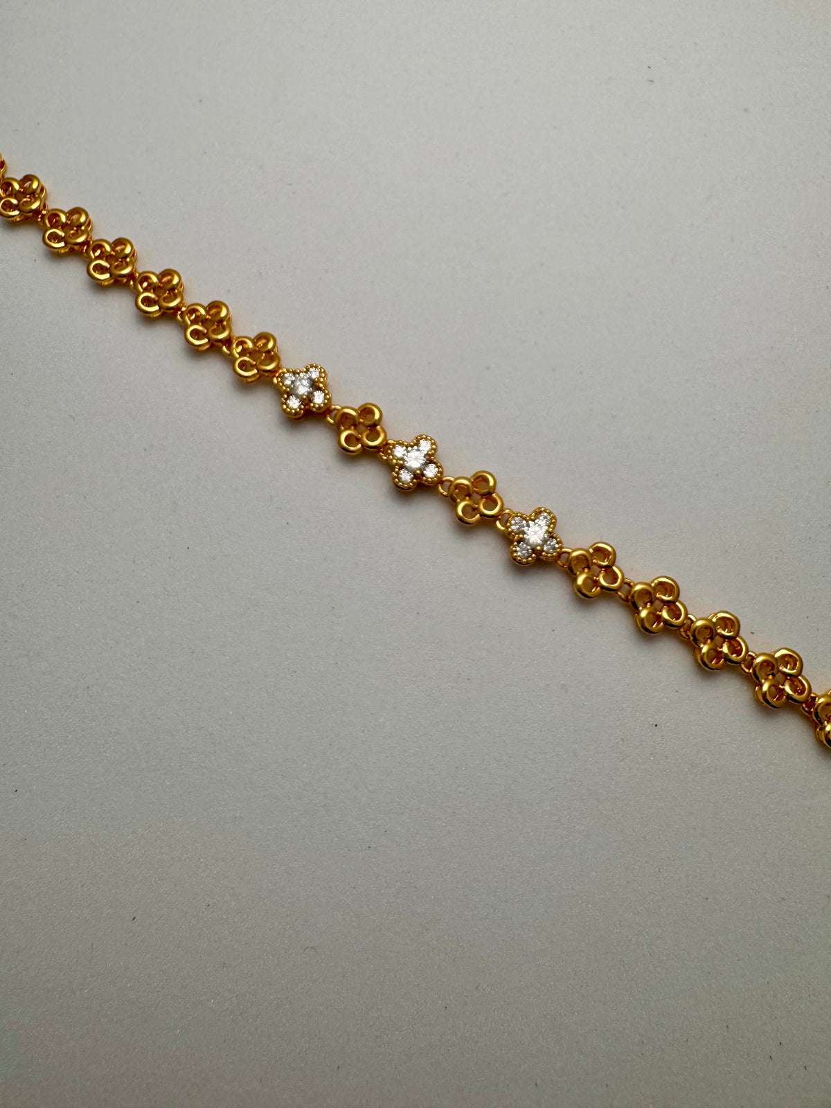 Anti Tarnish Floral Loose Bracelet