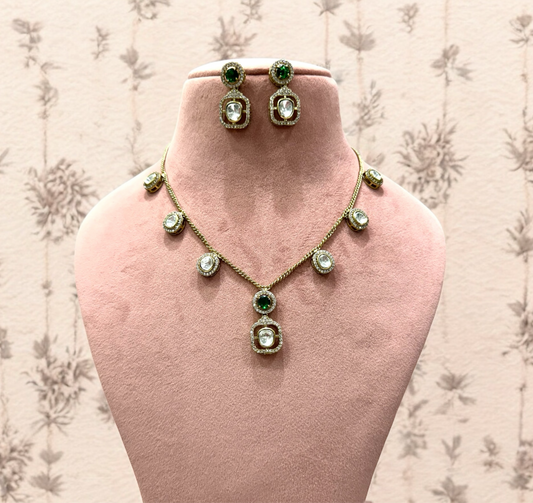 Emerald Kavya Necklace