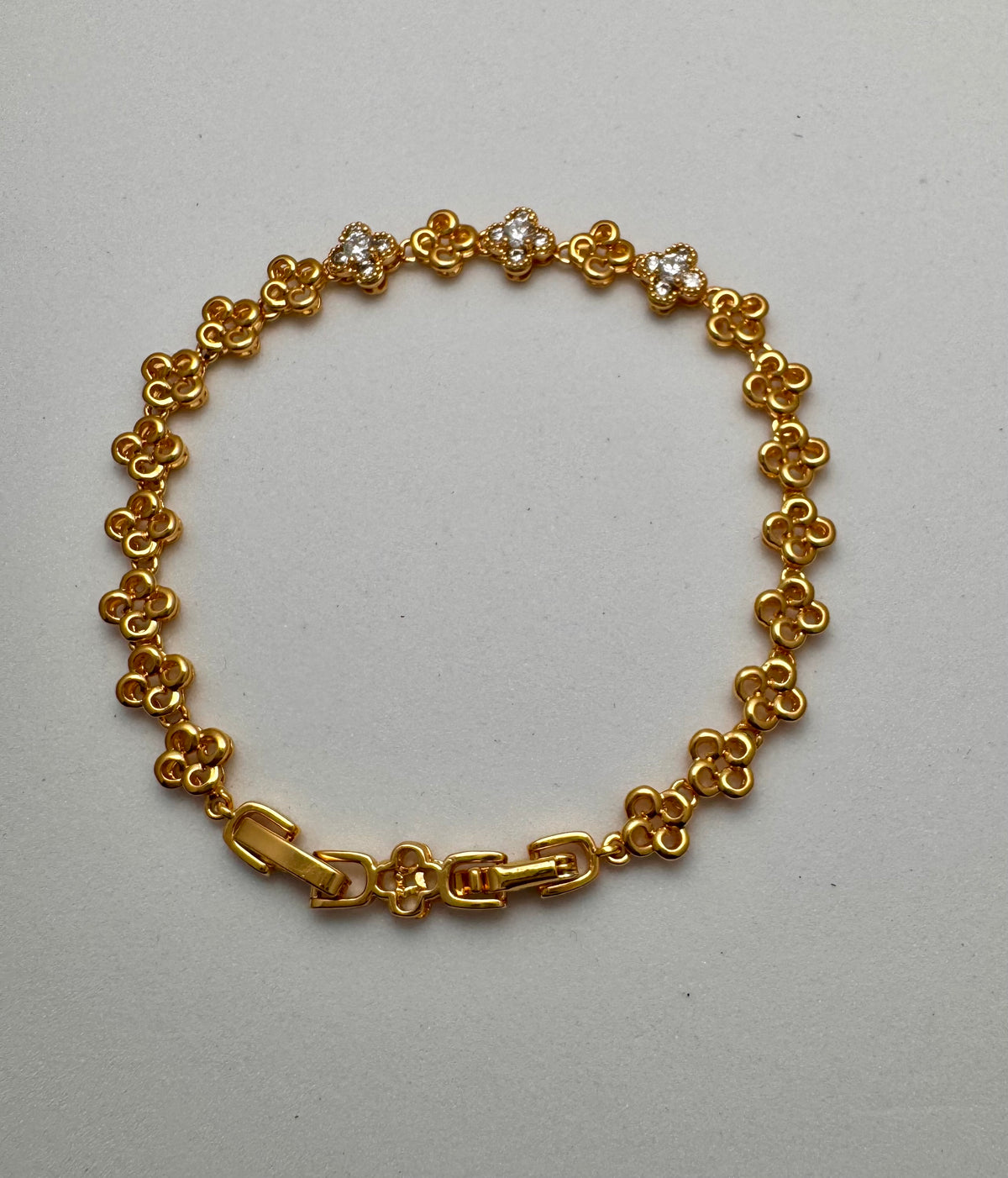 Anti Tarnish Floral Loose Bracelet