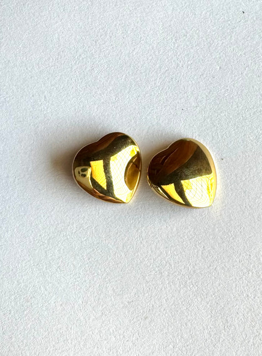 Anti Tarnish Heart Studs