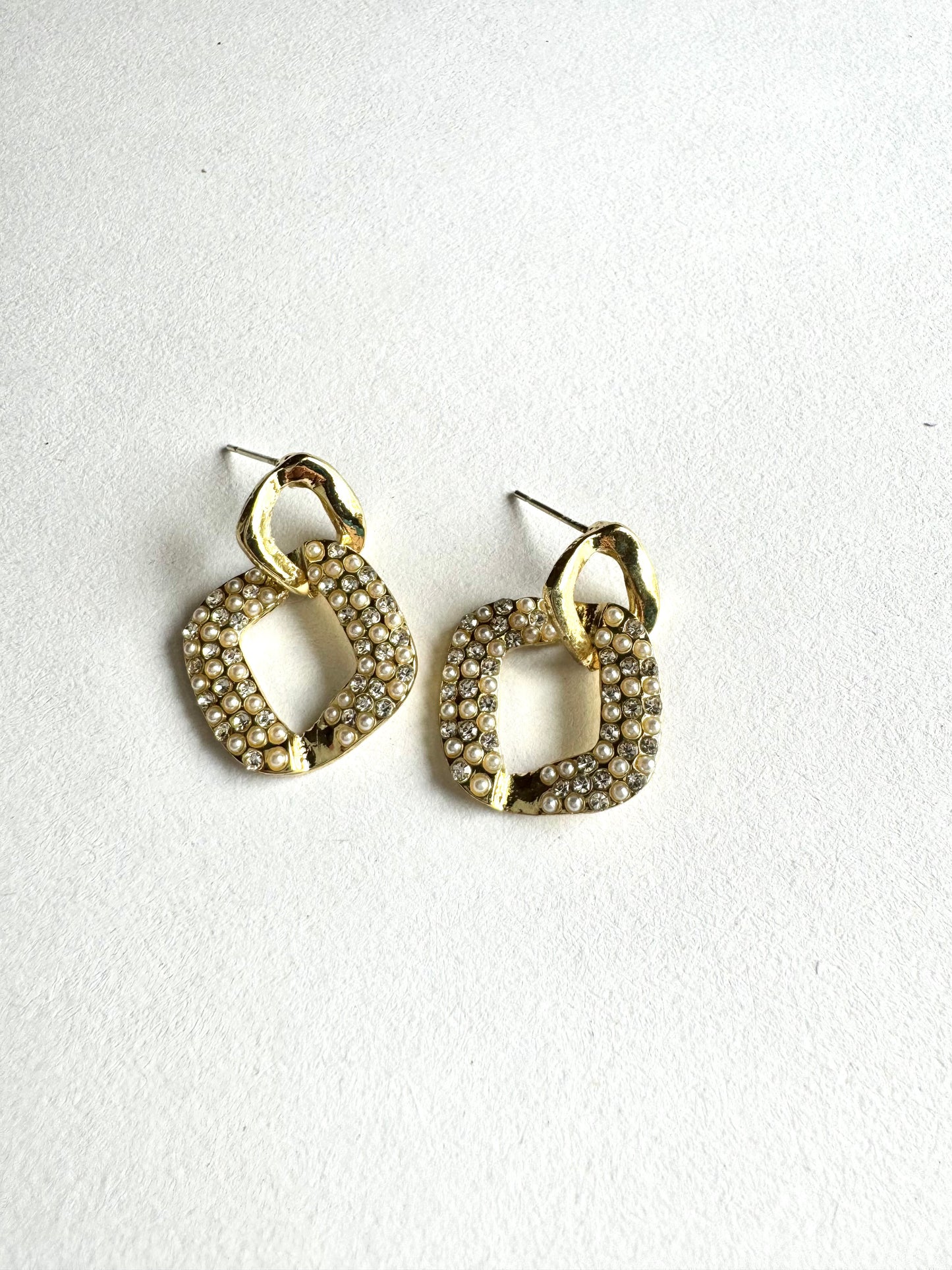 Anti Tarnish Pristine Earrings