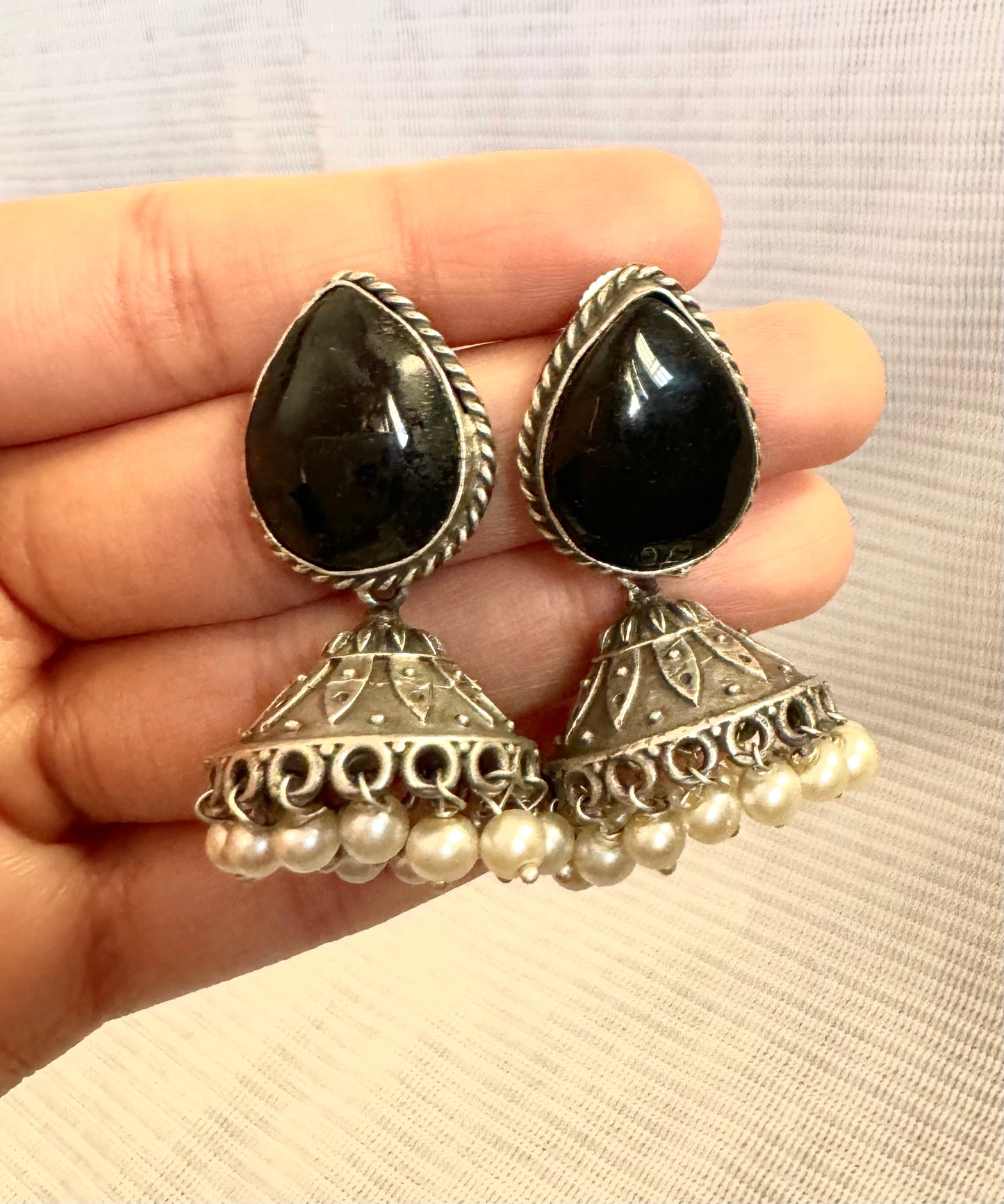 Black Raha Jhumki