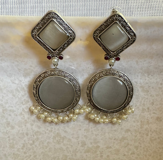 Grey SItara Earrings