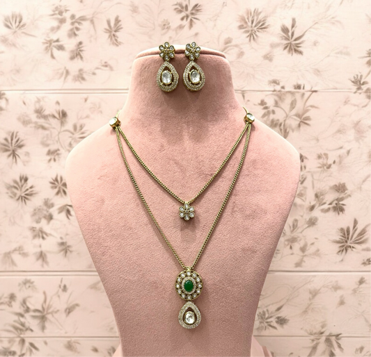 Emerald Shahi Necklace