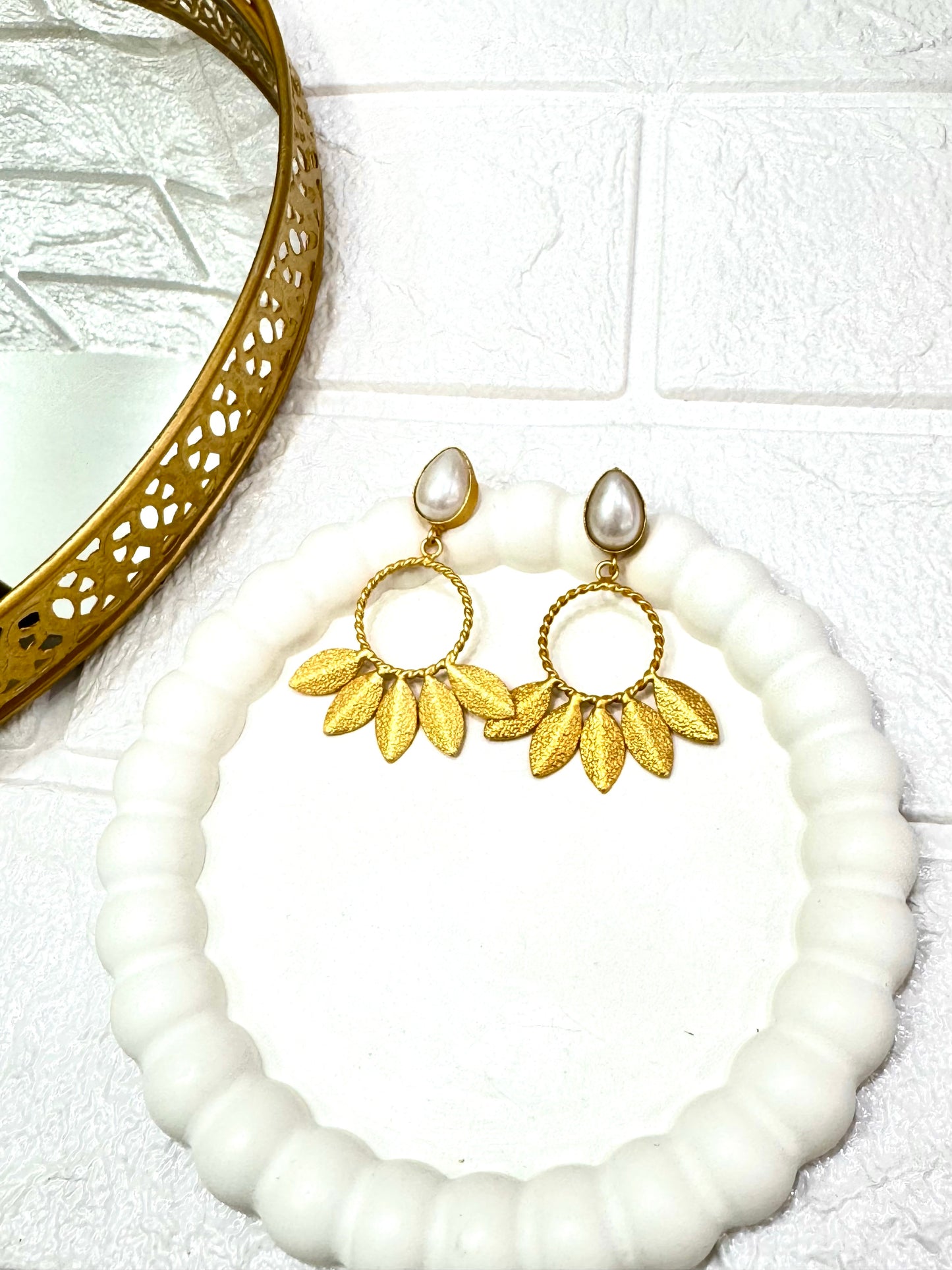 White Gold petals