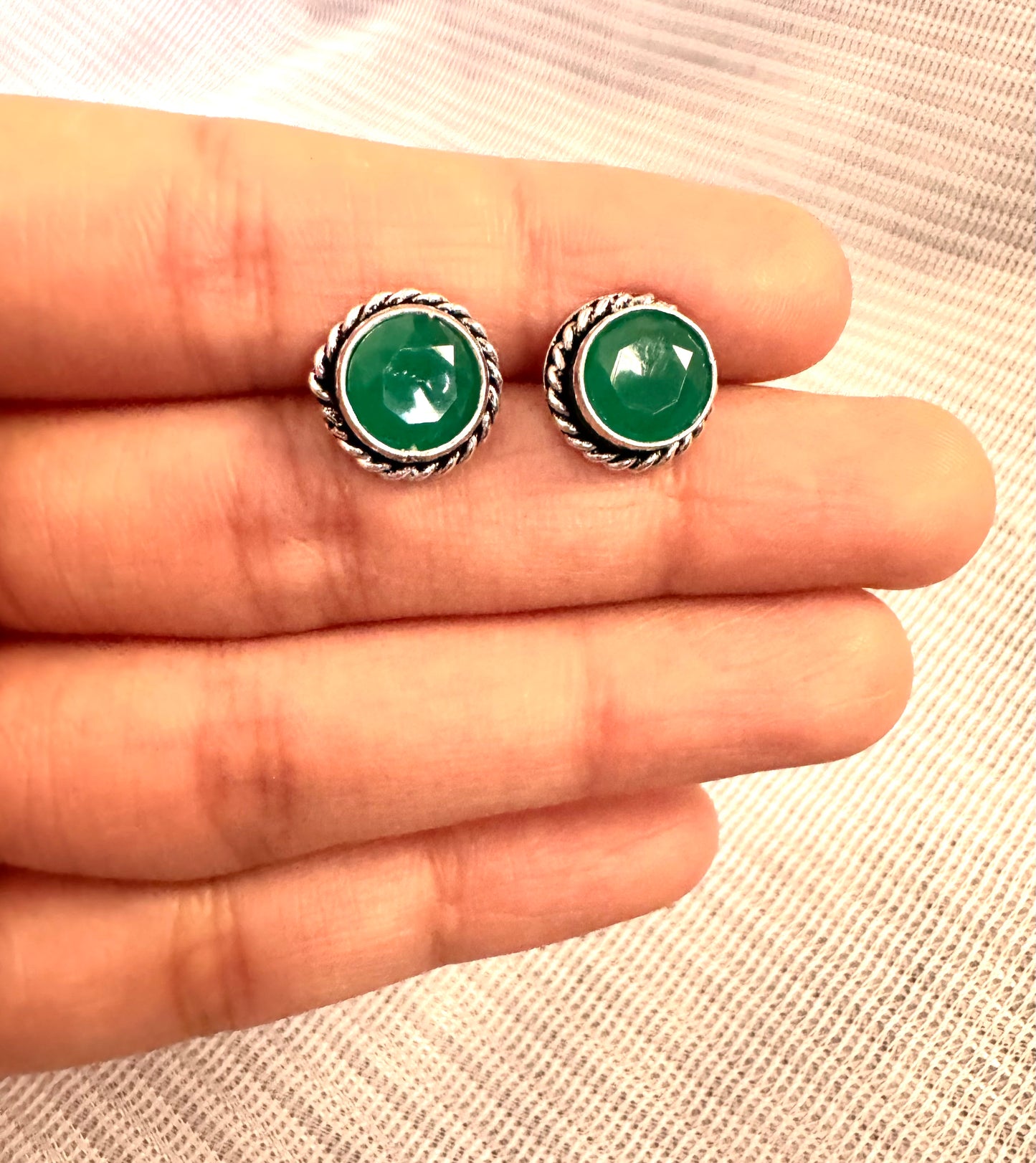 Emerald Ratna Studs